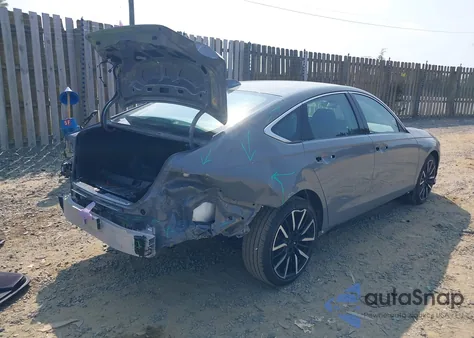 2025 Honda Accord Hybrid Touring z USA, uszkodzony, nr VIN 1HGCY2F86SA002803